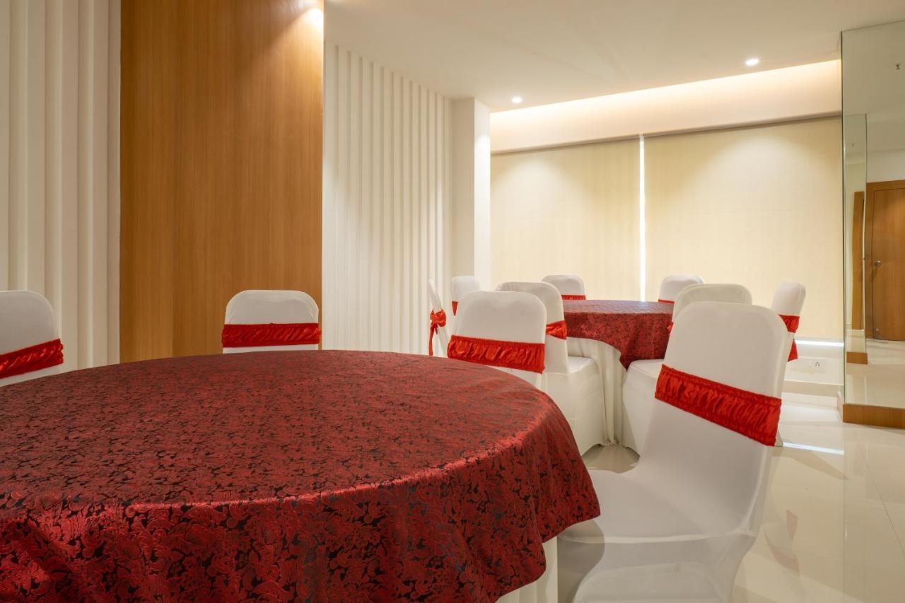Clubway Grand A Boutique Hotel Jorhāt Zewnętrze zdjęcie