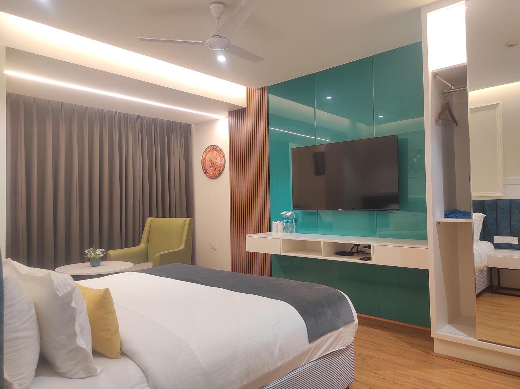 Clubway Grand A Boutique Hotel Jorhāt Zewnętrze zdjęcie